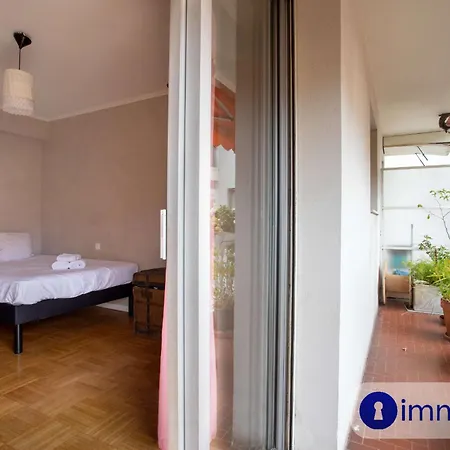 Air-Conditioned Studio 5 Minutes From The Beach And Shops 尼斯