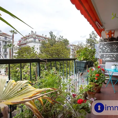 Air-Conditioned Studio 5 Minutes From The Beach And Shops 尼斯